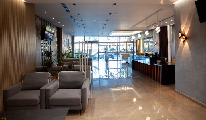 Doanesia Premium Hotel & Spa