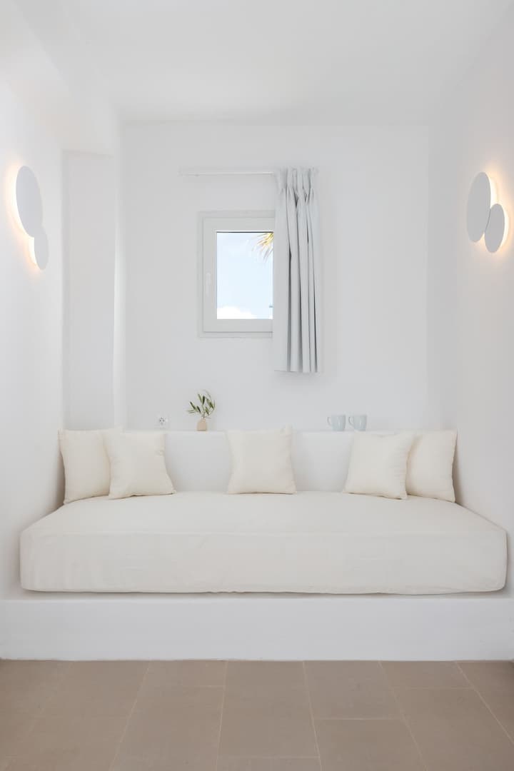 Voca Hotel & Suites