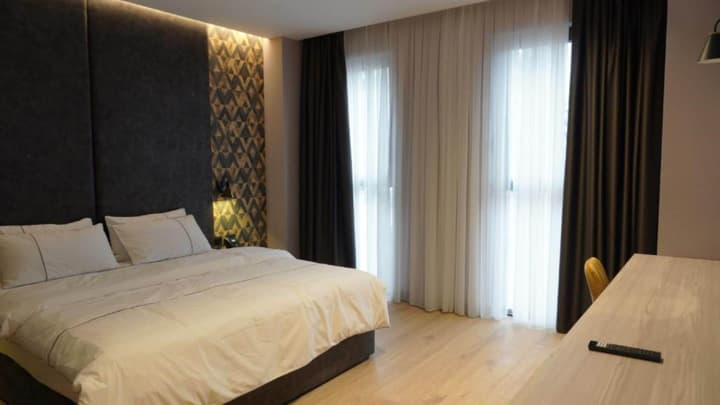 Starlight Hotel