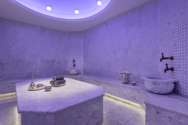 Abesq Doha Hotel and Residences - An IHG Hotel