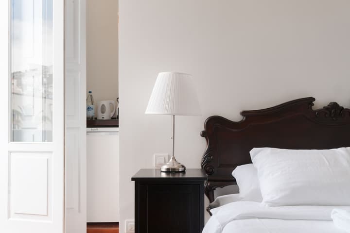 Santa Ana Suite & Rooms