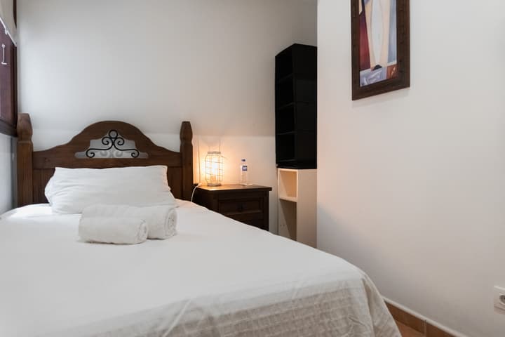 Santa Ana Suite & Rooms