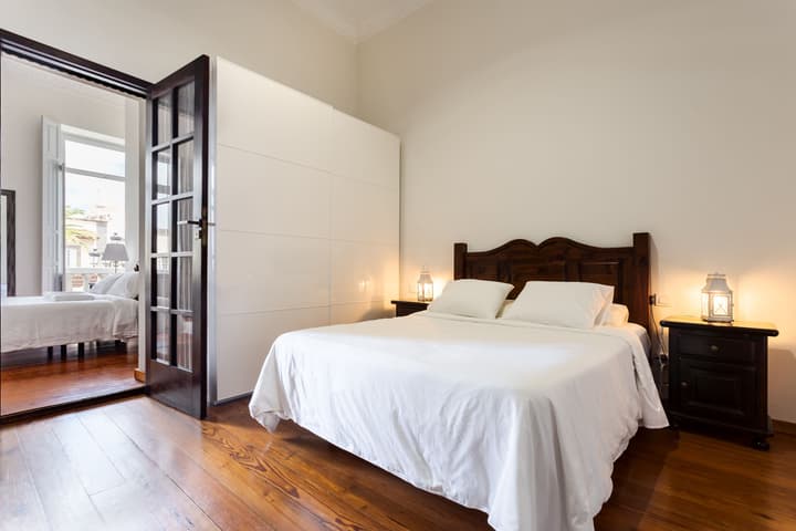 Santa Ana Suite & Rooms
