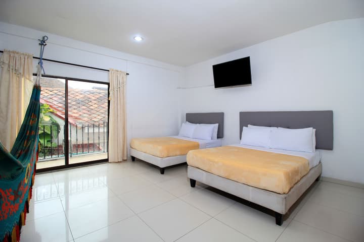 Hotel Abi Inn By GEH Suites