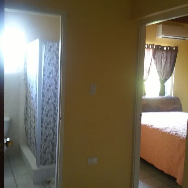 COZY'S BANDB