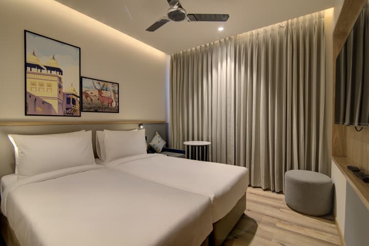 7 Apple Hotel Pratap Nagar - Jaipur