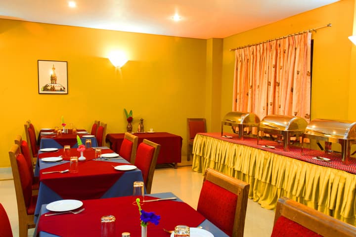 Royal Astoria Hotel