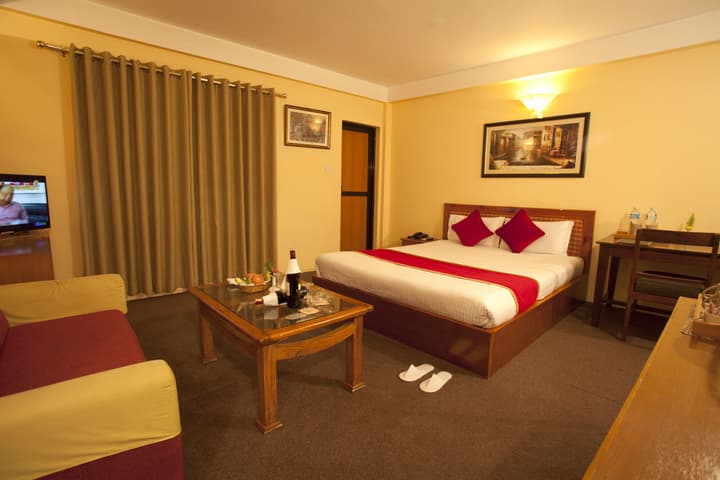 Royal Astoria Hotel
