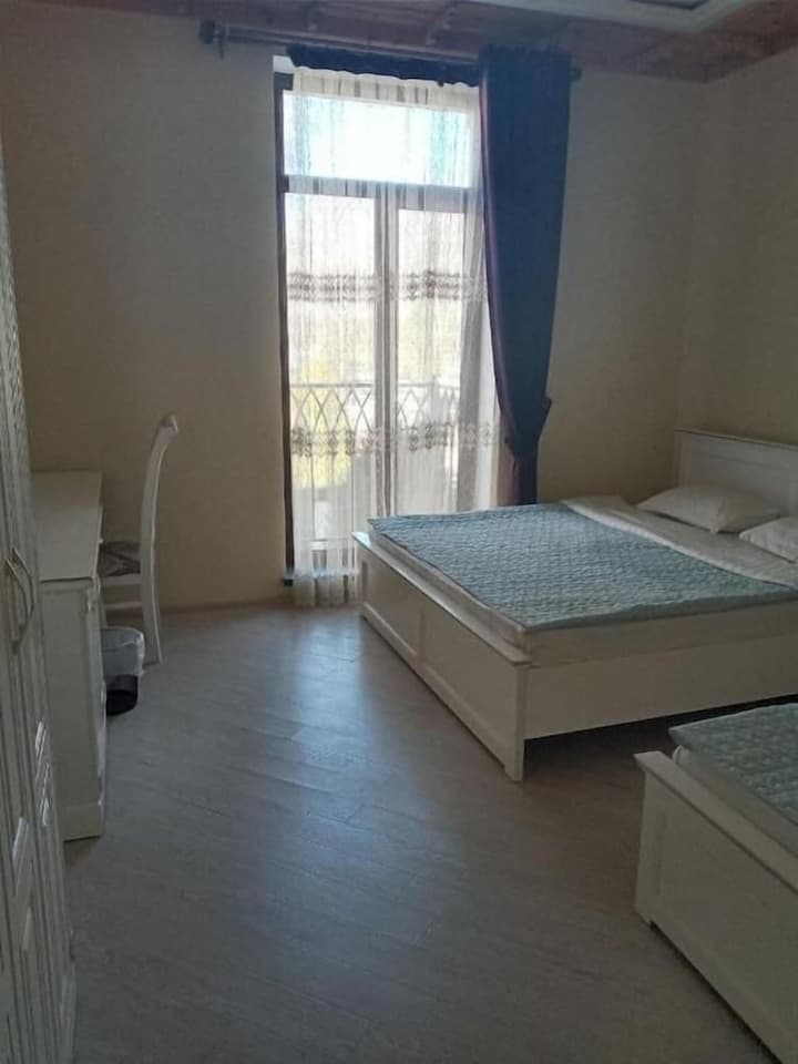 City Hotel