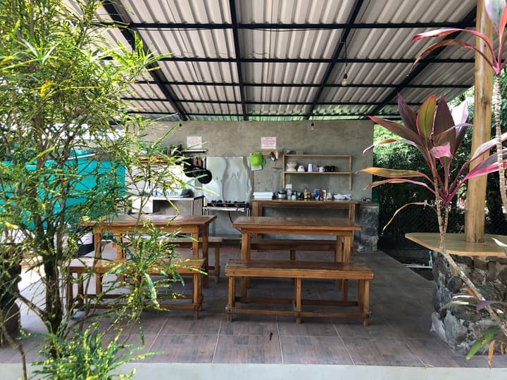 Don Jons Lodge -Surf & Yoga