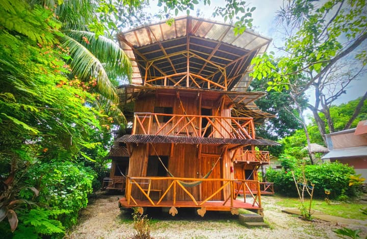 Don Jons Lodge -Surf & Yoga