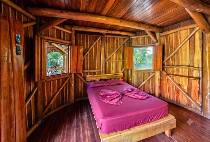 Don Jons Lodge -Surf & Yoga