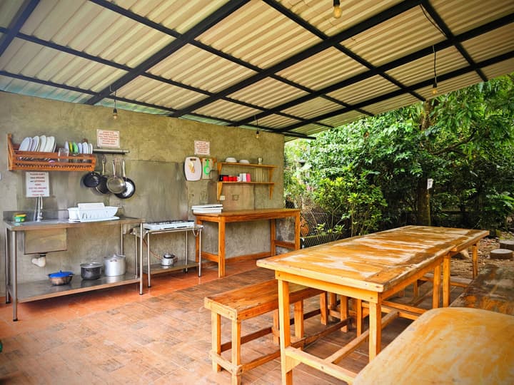 Don Jons Lodge -Surf & Yoga