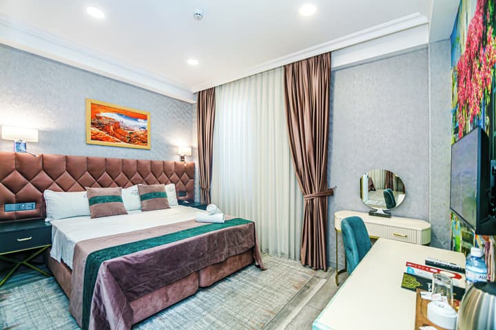 Essam Deluxe Hotel