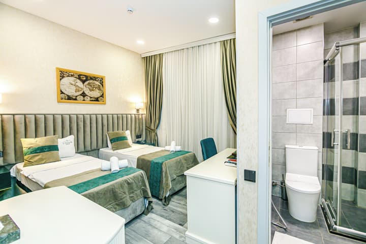 Essam Deluxe Hotel
