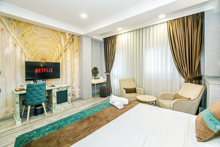 Essam Deluxe Hotel