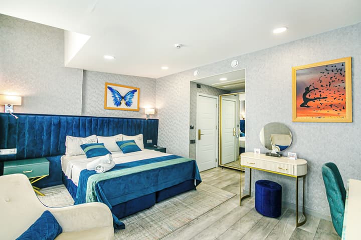 Essam Deluxe Hotel