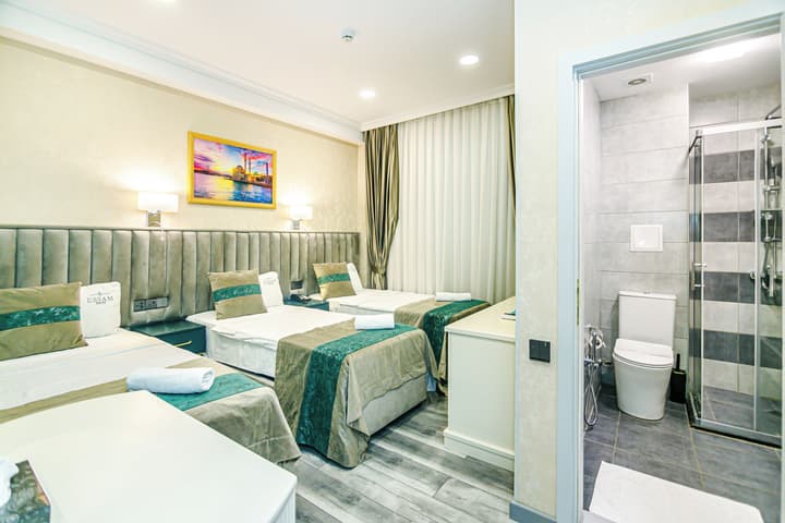 Essam Deluxe Hotel