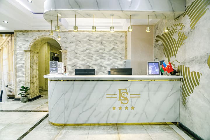 Essam Deluxe Hotel