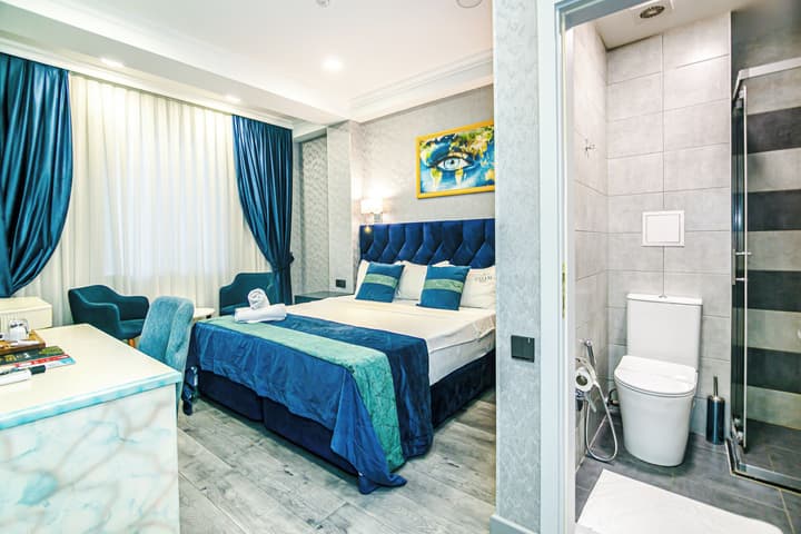 Essam Deluxe Hotel