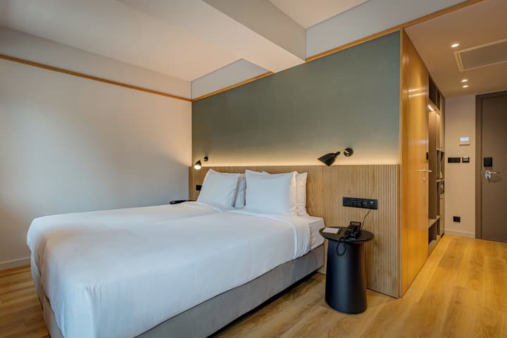 Hotel Acta the Clover