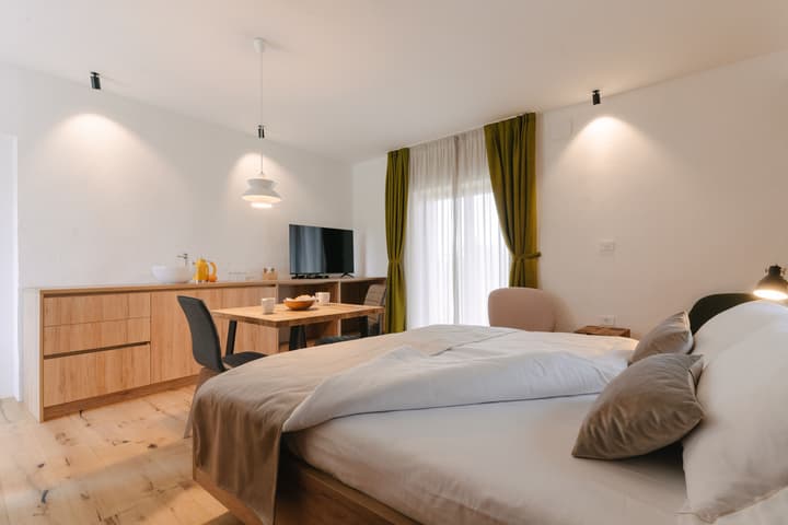 Pira Hotel