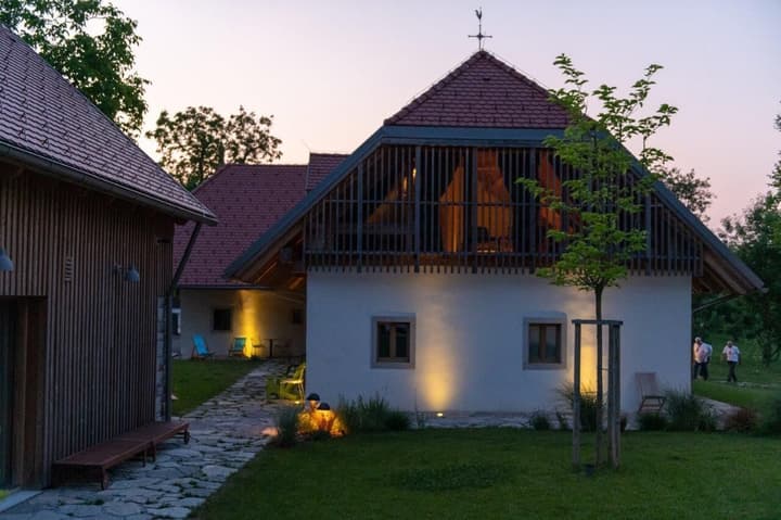 Pira Hotel