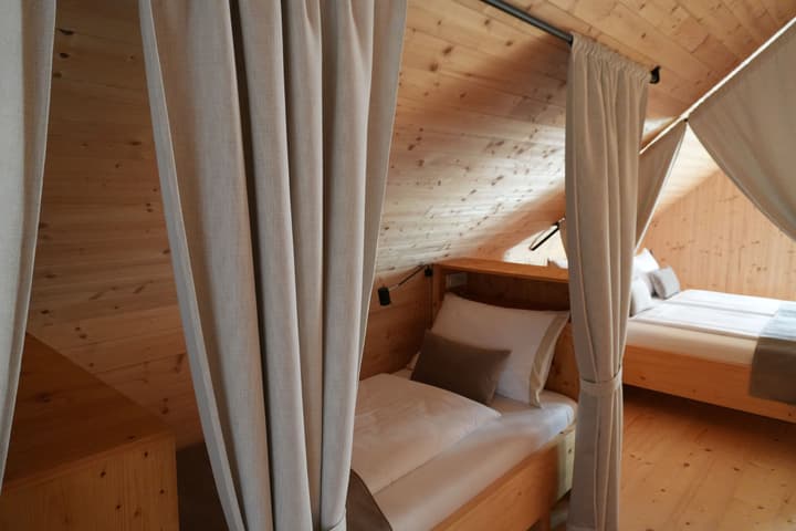 Pira Hotel