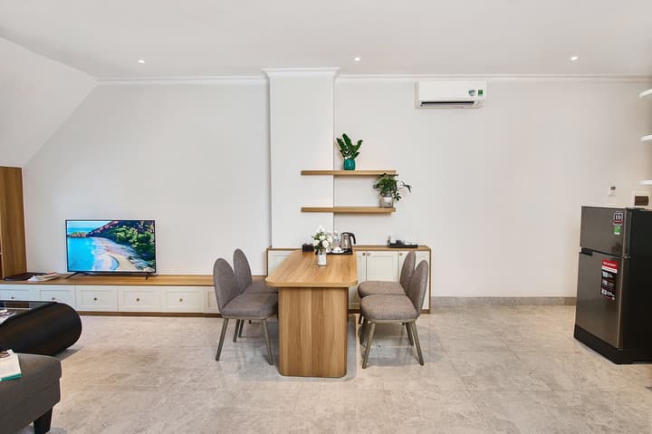 The Yen Residences Halong