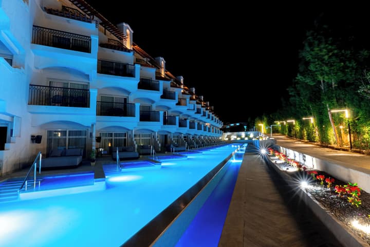 The V Luxury Resort Sahl Hasheesh