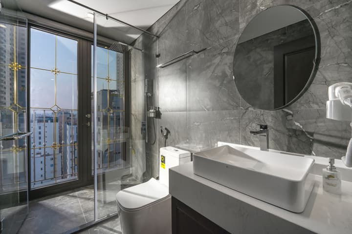 Golden Lotus Luxury Hotel Da Nang