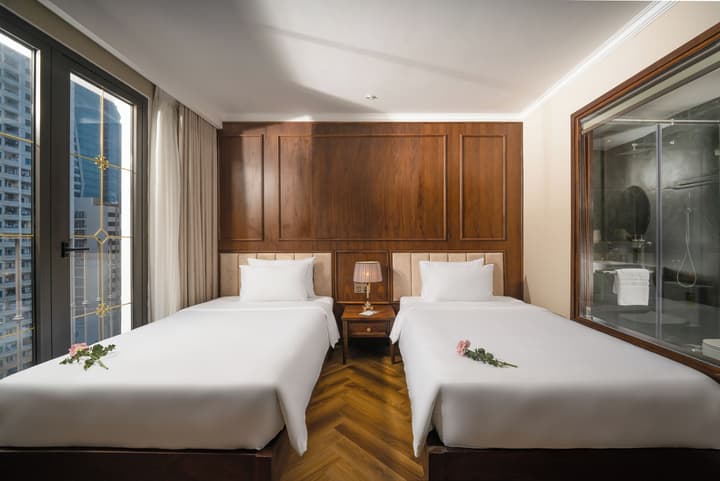 Golden Lotus Luxury Hotel Da Nang