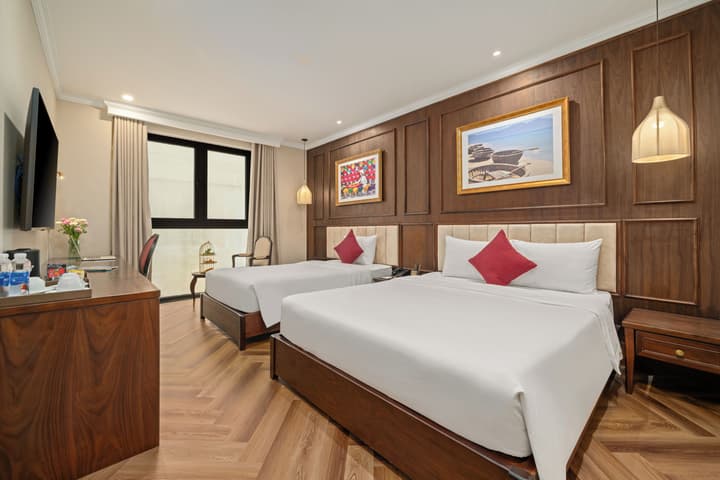 Golden Lotus Luxury Hotel Da Nang