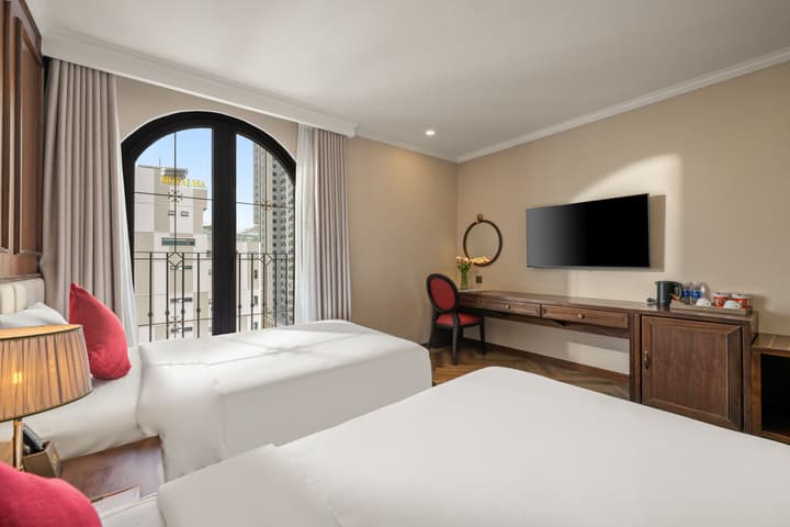 Golden Lotus Luxury Hotel Da Nang