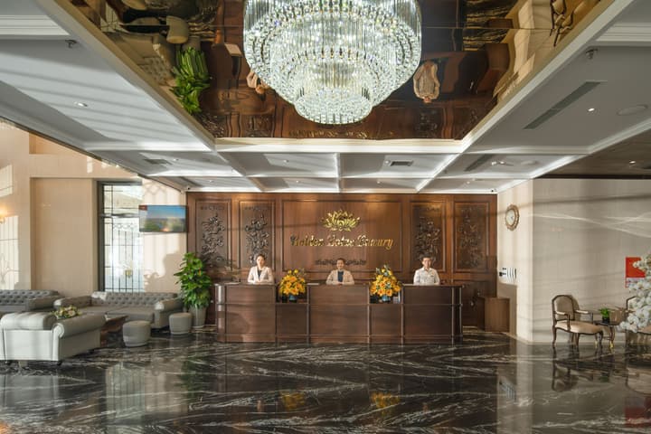 Golden Lotus Luxury Hotel Da Nang