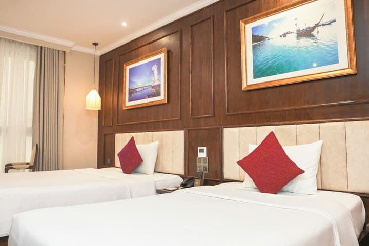 Golden Lotus Luxury Hotel Da Nang