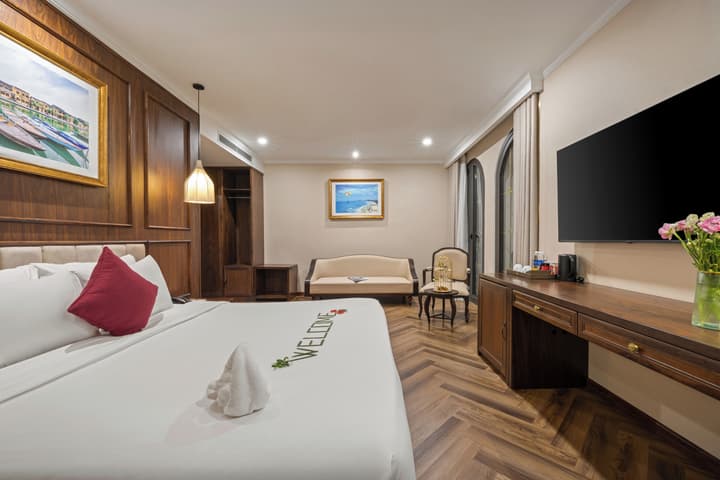 Golden Lotus Luxury Hotel Da Nang