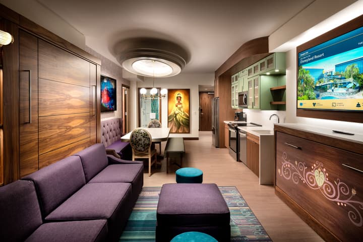 The Villas At The Disneyland Hotel