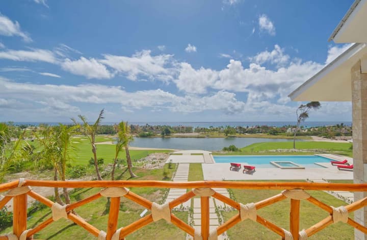 Villa Okyanus - Ocean View Villa in Luxury Resort
