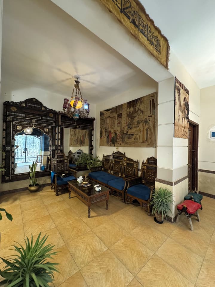 Osiris pyramids view inn