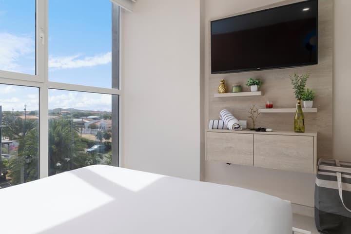 Bocobay Aracari Condos