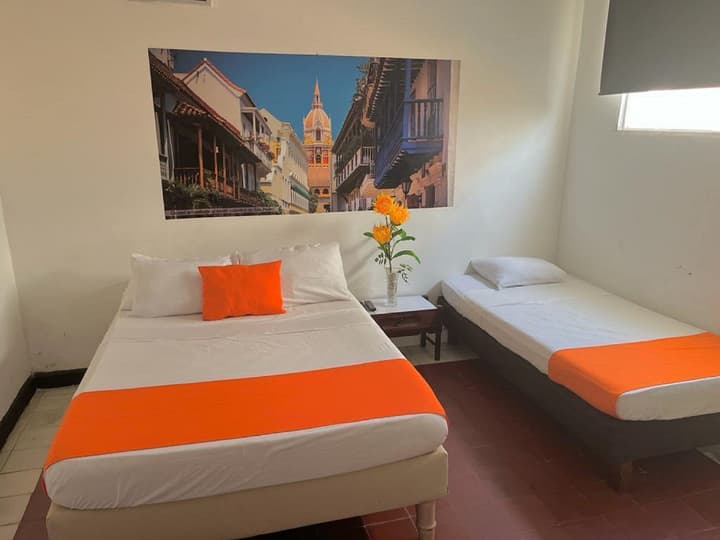 Hotel Toledo FL