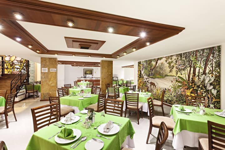 HOTEL CUELLAR'S
