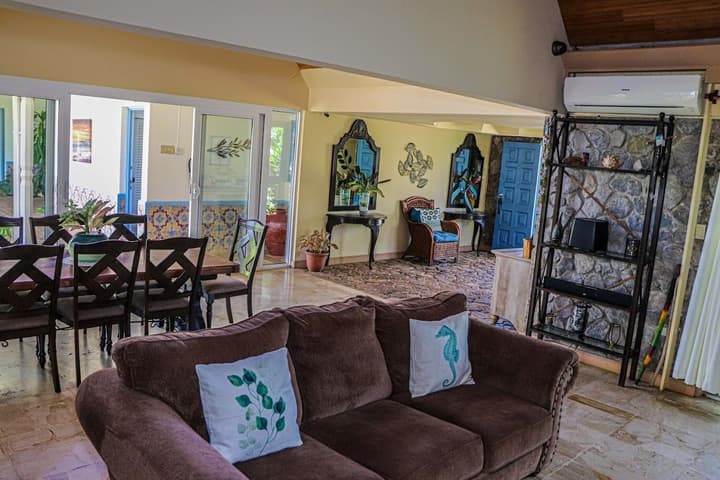 Seven Palms Villa