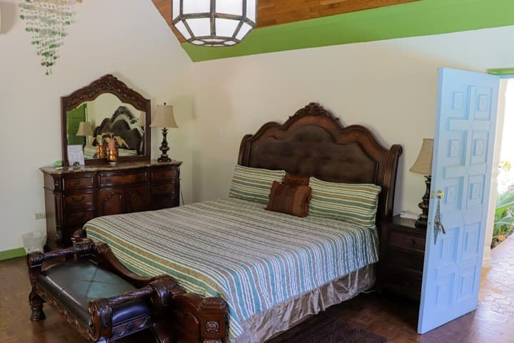 Seven Palms Villa