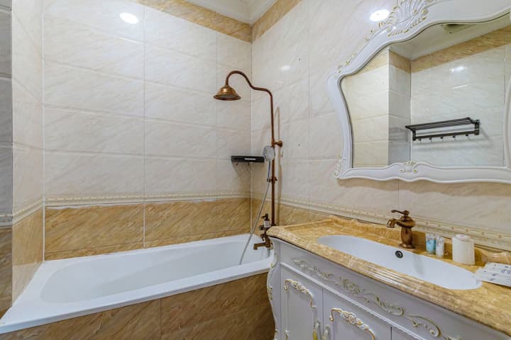 Lisha roungnakhone hotel