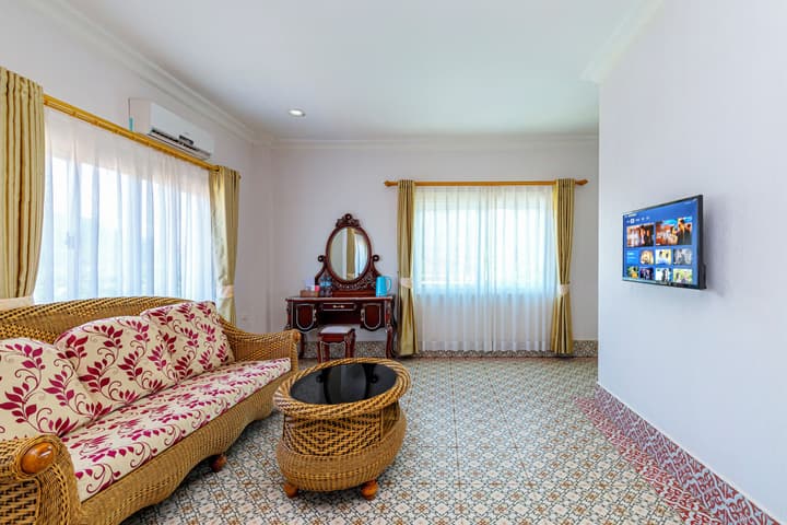 Lisha roungnakhone hotel
