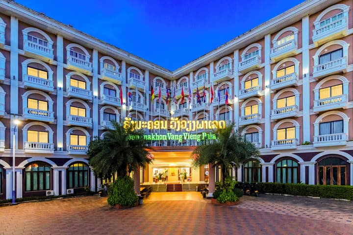 Lisha roungnakhone hotel