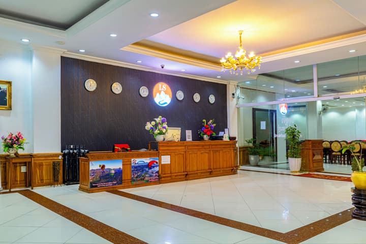 Lisha roungnakhone hotel