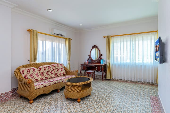 Lisha roungnakhone hotel
